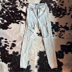 Fashion Nova Light Acid Wash Very Stretchy Denim Jeans with Holes